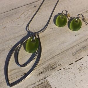 Green Geometric Necklace and Earrings Set
